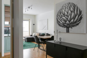 2ndhomes 3 Bedroom Apartment with Balcony in Bulevardi